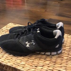 Used Under Armour gym shoes